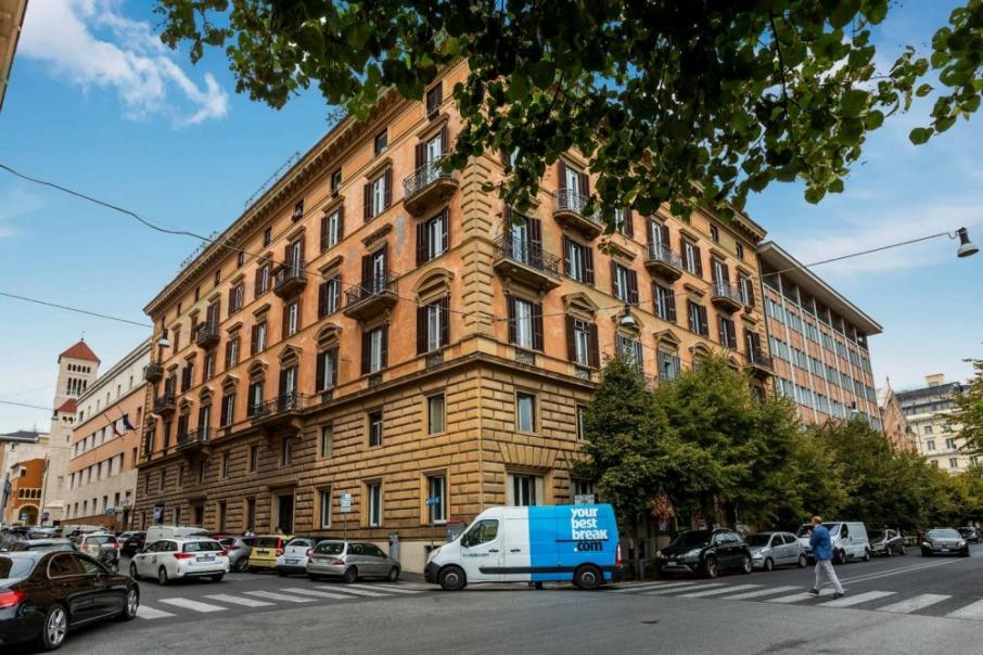 Apartment in historical centre of Rome,  zone Barberini / Villa Borghese. VК 215